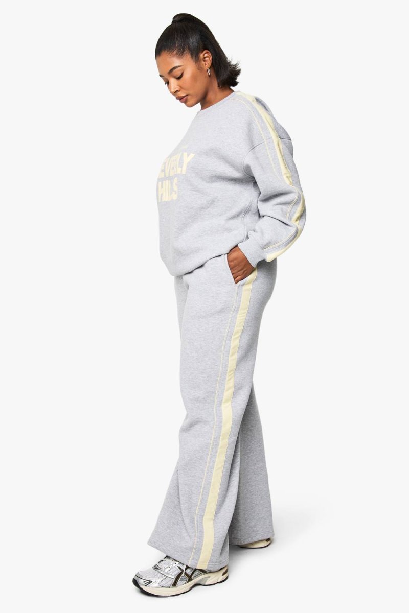 boohoo Dam Plus Sidoremsa Bredbenta Joggers | Gråmelange | Storlek 56 - Bild 2